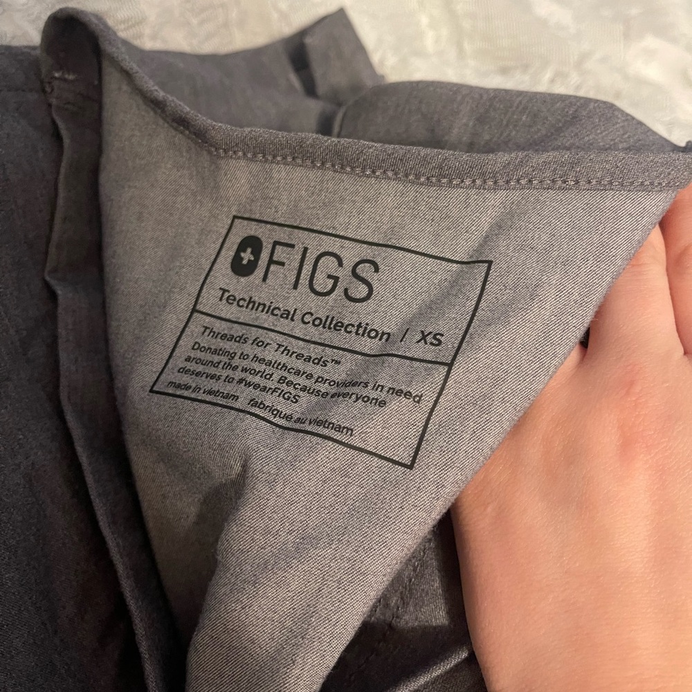 Figs Scrub Set, Graphite Colored - image 1